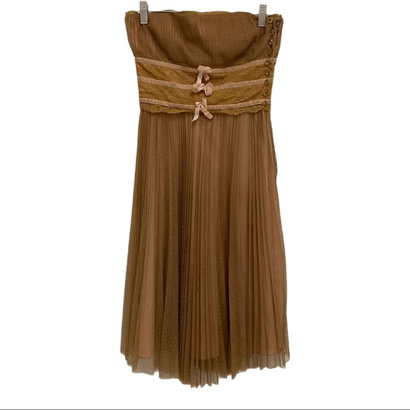 Betsey Johnson Dresses & Skirts - Betsey Johnson Lace Strapless Pleated Dress